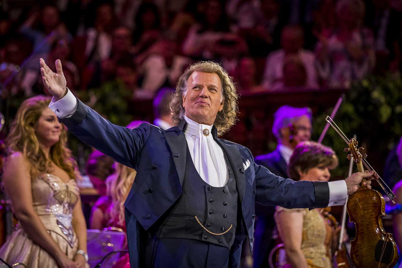 Walzerkönig André Rieu und sein Johann-Strauss-Orchester erneut in HalleWestfalen