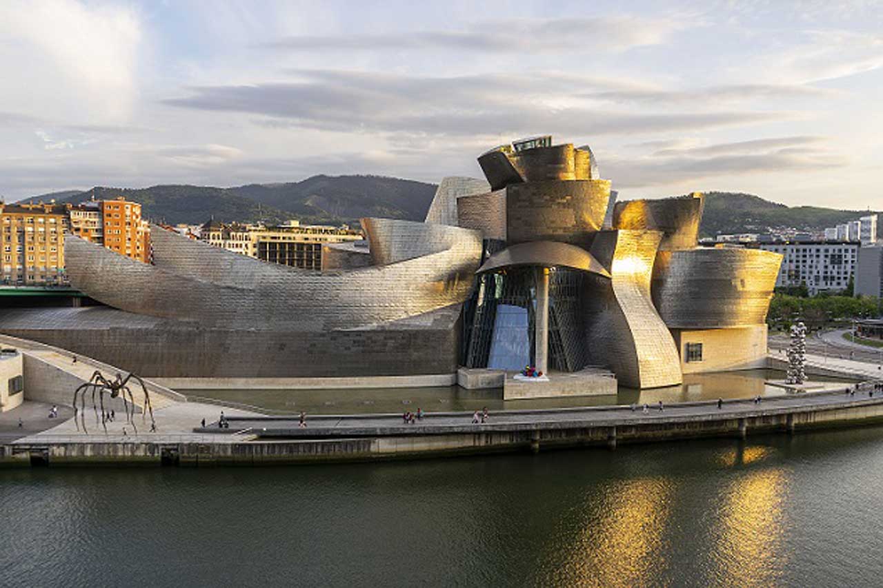 Guggenheim Museum Bilbao im Jahr seines 25-jährigen Jubiläums 1.289.147 Besucher